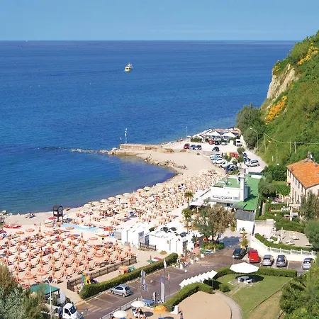 Four-bedroom Holiday Pu With Sea View 04